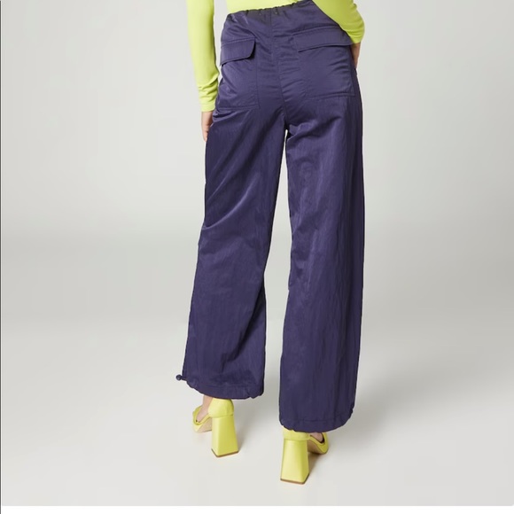 About You x Bella Hadid Parachute Pants. - Picture 3 of 3